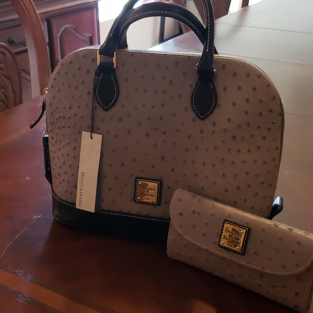 Dooney and Bourke purse and wallet together.